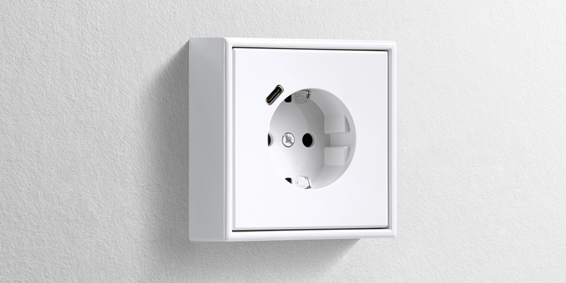 Erweiterter Anschlussraum für die Nachrüstung bei Köppchen Elektro GmbH in Wurzen
